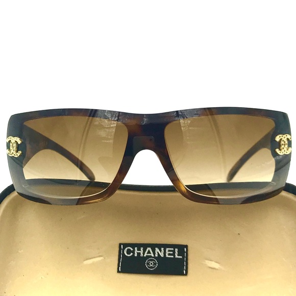 CHANEL Accessories - Chanel rimless tortoise sunglasses w Swarovski